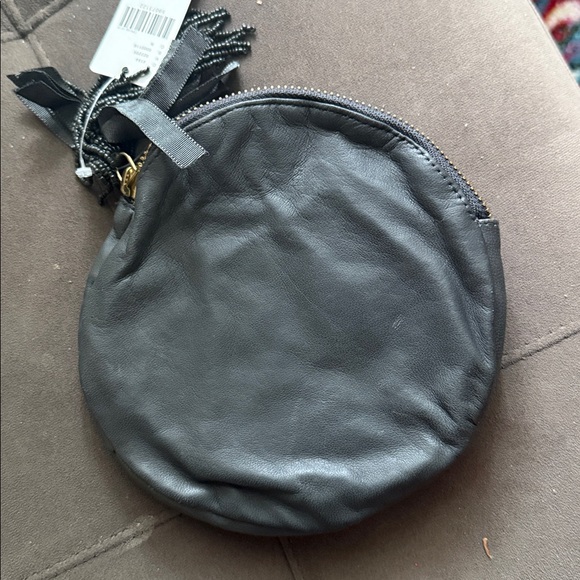 NWT Anthropologie Floral Embroidered Pouch -  Initial R - Picture 3 of 6